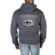 Lade das Bild in den Galerie-Viewer, Geographical Norway - Glacier100_man