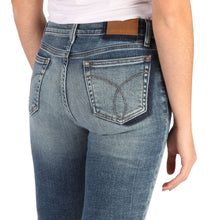 Lade das Bild in den Galerie-Viewer, Calvin Klein - J20J204669