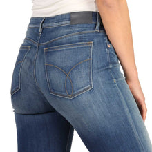 Lade das Bild in den Galerie-Viewer, Calvin Klein - J20J205149