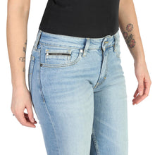 Lade das Bild in den Galerie-Viewer, Calvin Klein - J30J304932