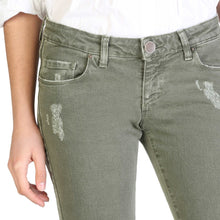 Lade das Bild in den Galerie-Viewer, Carrera Jeans - 777-9302A