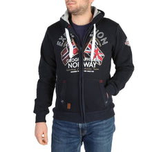 Lade das Bild in den Galerie-Viewer, Geographical Norway - Flepto100_man
