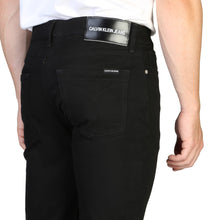 Lade das Bild in den Galerie-Viewer, Calvin Klein - J30J307718
