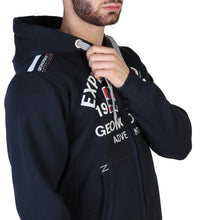 Lade das Bild in den Galerie-Viewer, Geographical Norway - Flag_man
