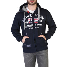Lade das Bild in den Galerie-Viewer, Geographical Norway - Flag_man
