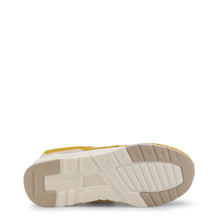 Lade das Bild in den Galerie-Viewer, New Balance - GR997
