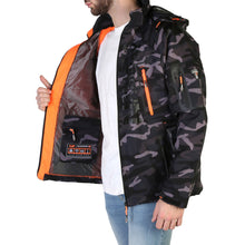 Lade das Bild in den Galerie-Viewer, Geographical Norway - Techno-camo_man
