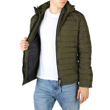 Lade das Bild in den Galerie-Viewer, Superdry - M5010201A
