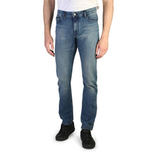 Lade das Bild in den Galerie-Viewer, Calvin Klein - J30J306023
