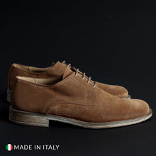 Lade das Bild in den Galerie-Viewer, Duca di Morrone - 06_CAMOSCIOBUCATO
